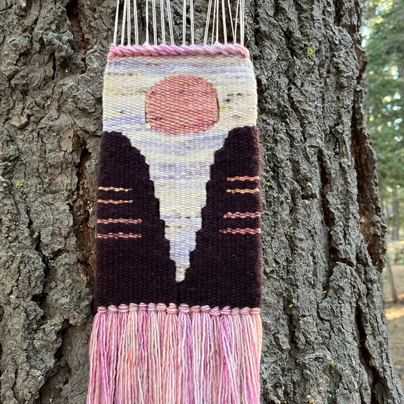 Handmade Weaving/ Wall hanging - Picture 9 of 11